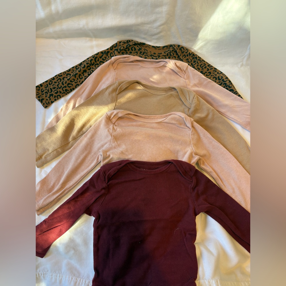 Set of Long Sleeve Tops/onsies in Various Colors